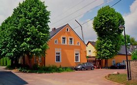 Fünf Linden